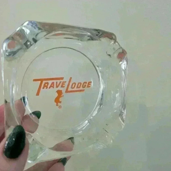 Vintage  travel lodge glass ashtray - Picture 2 of 5